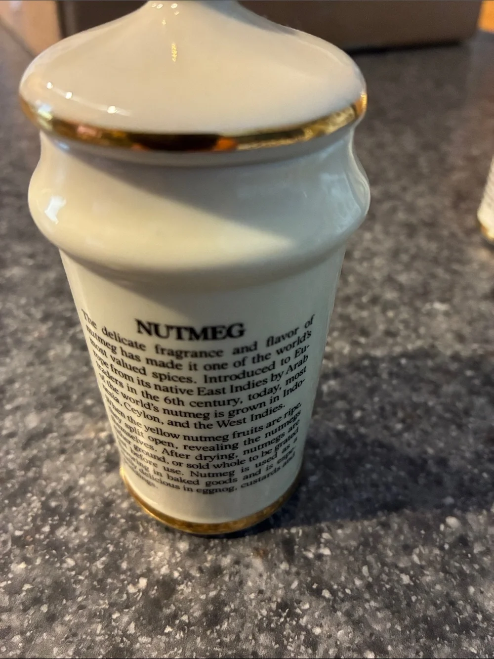 Hummel Cream and Gold Nutmeg Spice Jar